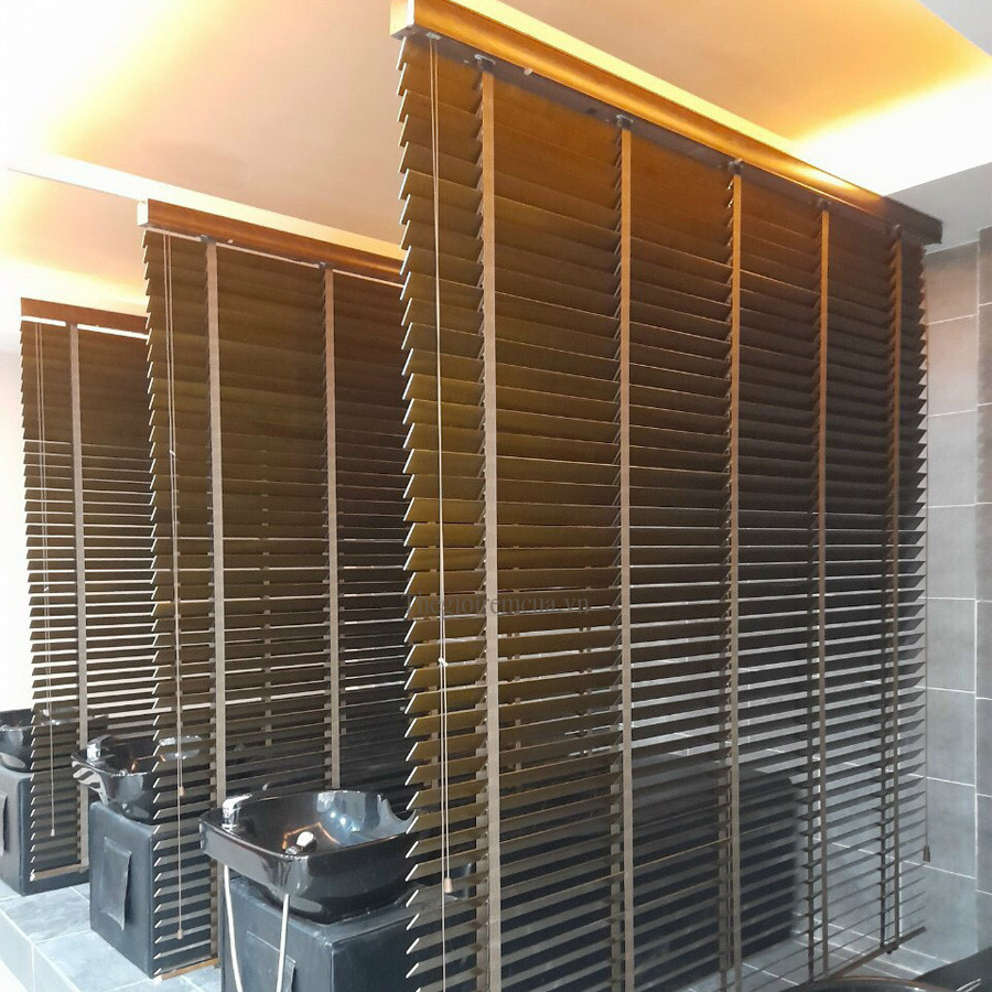 Rèm sáo gỗ spa